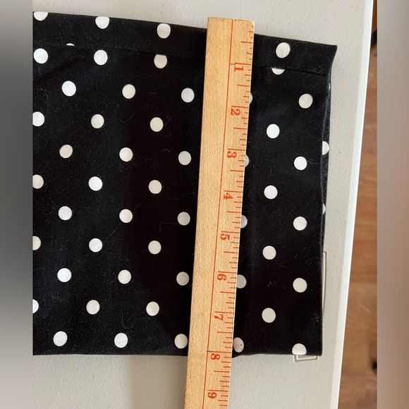 Jones New York Signature Black and White Polka Dot cropped pants. Size 8 - Picture 7 of 8